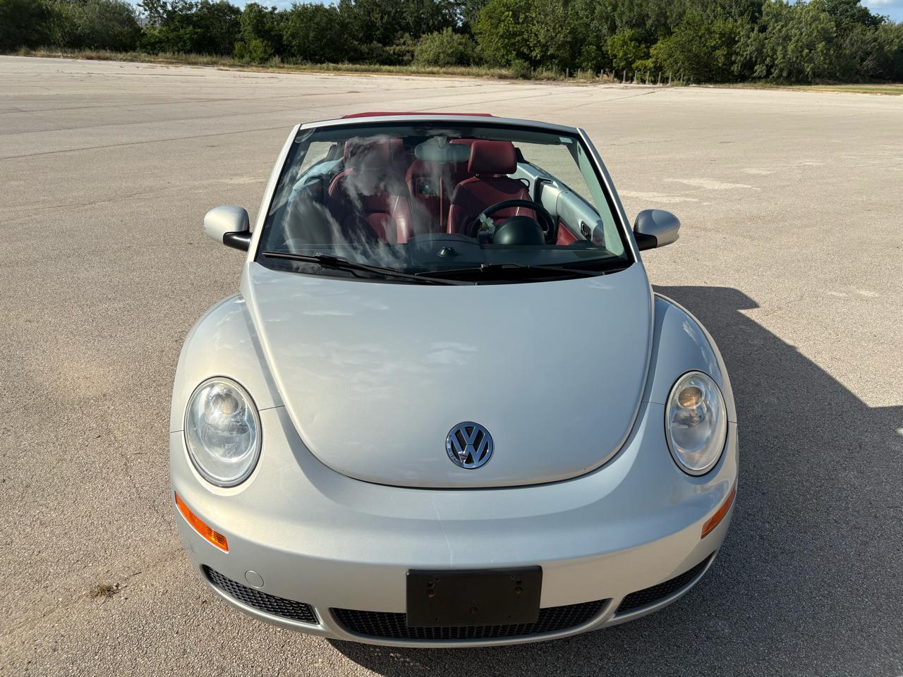Volkswagen New Beetle Convertible  2009