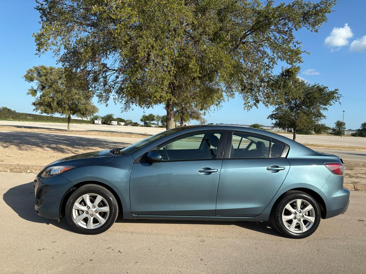 Mazda MAZDA3 4dr Sdn Auto i Touring 2011