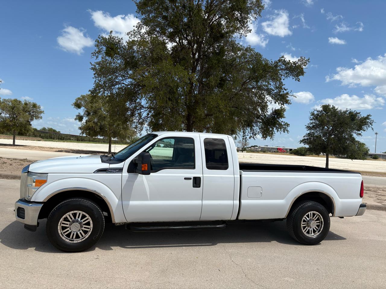 Ford F-250 XLT SuperCab 2WD 2012