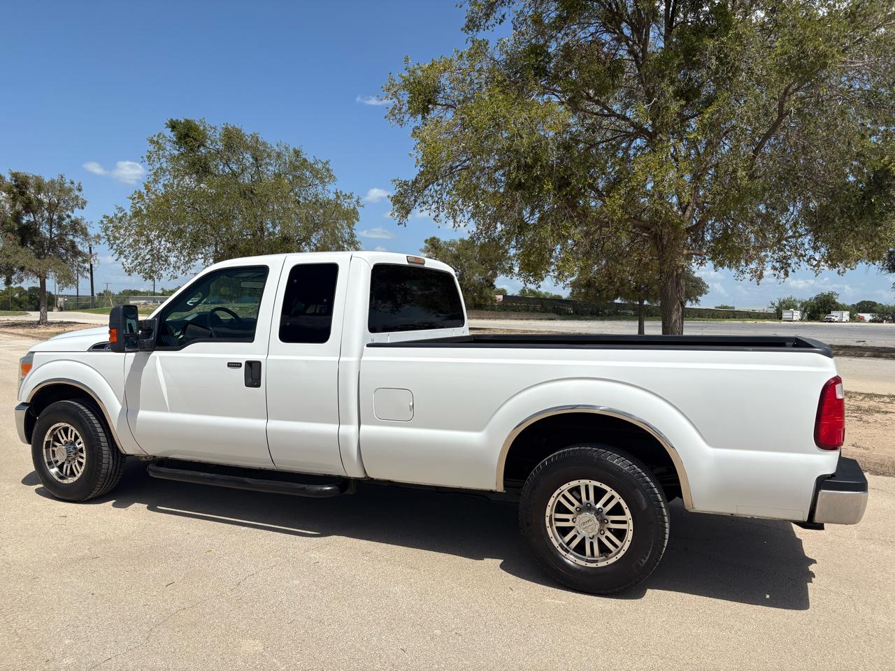 Ford F-250 XLT SuperCab 2WD 2012