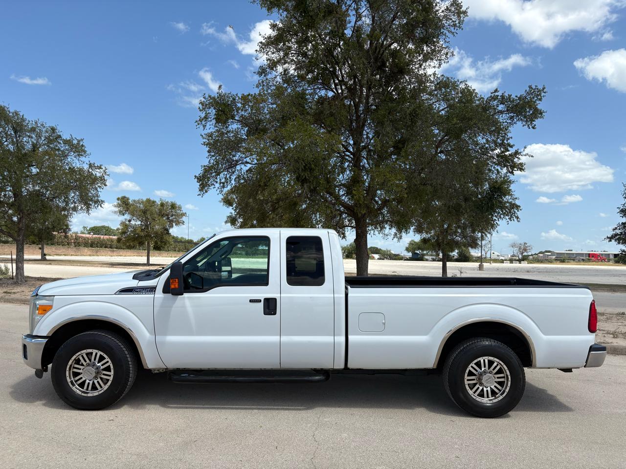 Ford F-250 XLT SuperCab 2WD 2012