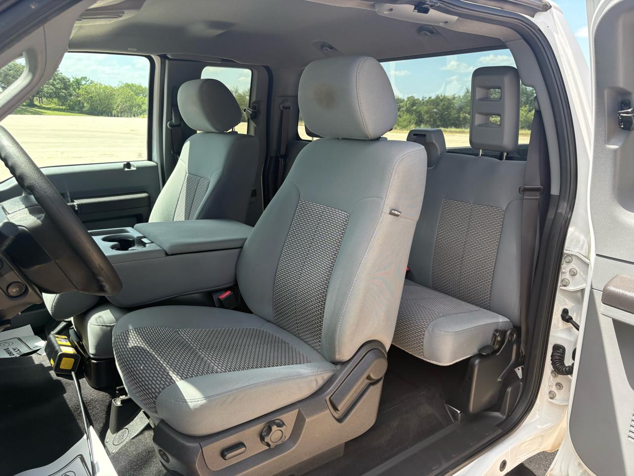 Ford F-250 XLT SuperCab 2WD 2012