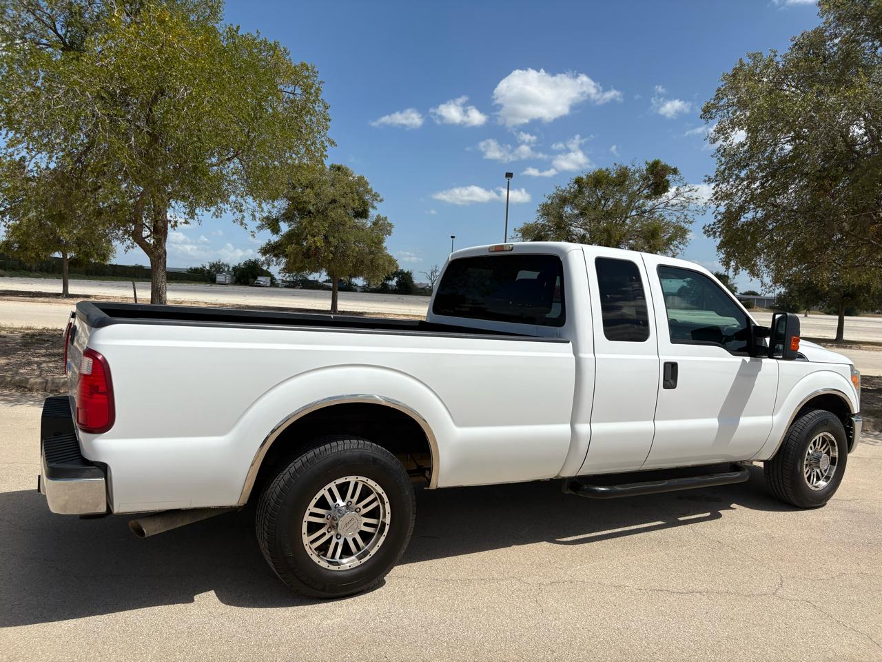 Ford F-250 XLT SuperCab 2WD 2012