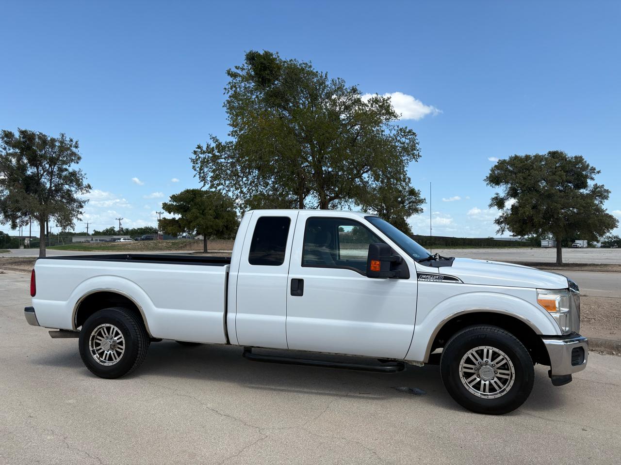Ford F-250 XLT SuperCab 2WD 2012