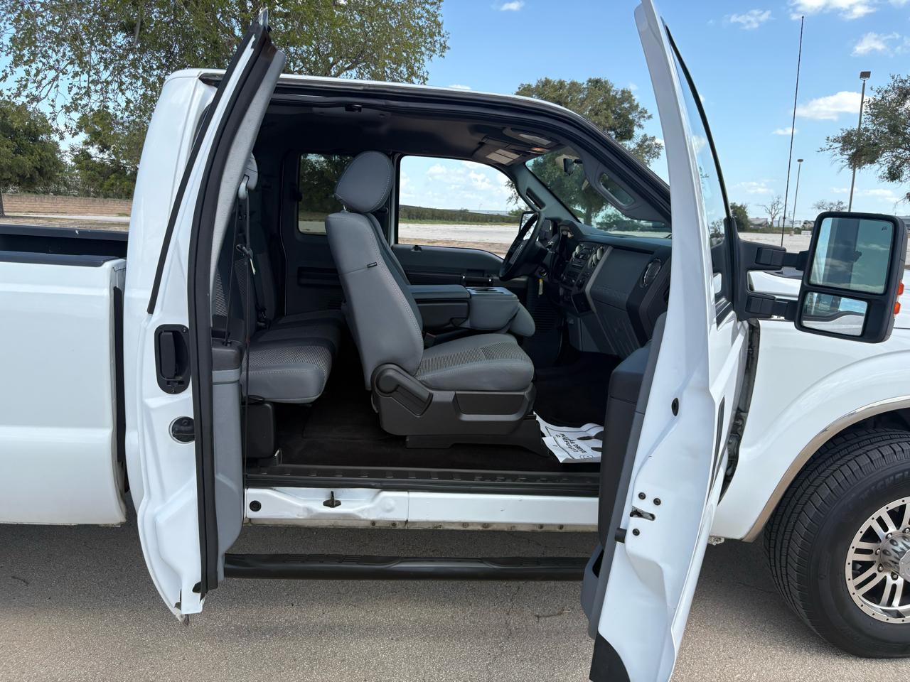 Ford F-250 XLT SuperCab 2WD 2012