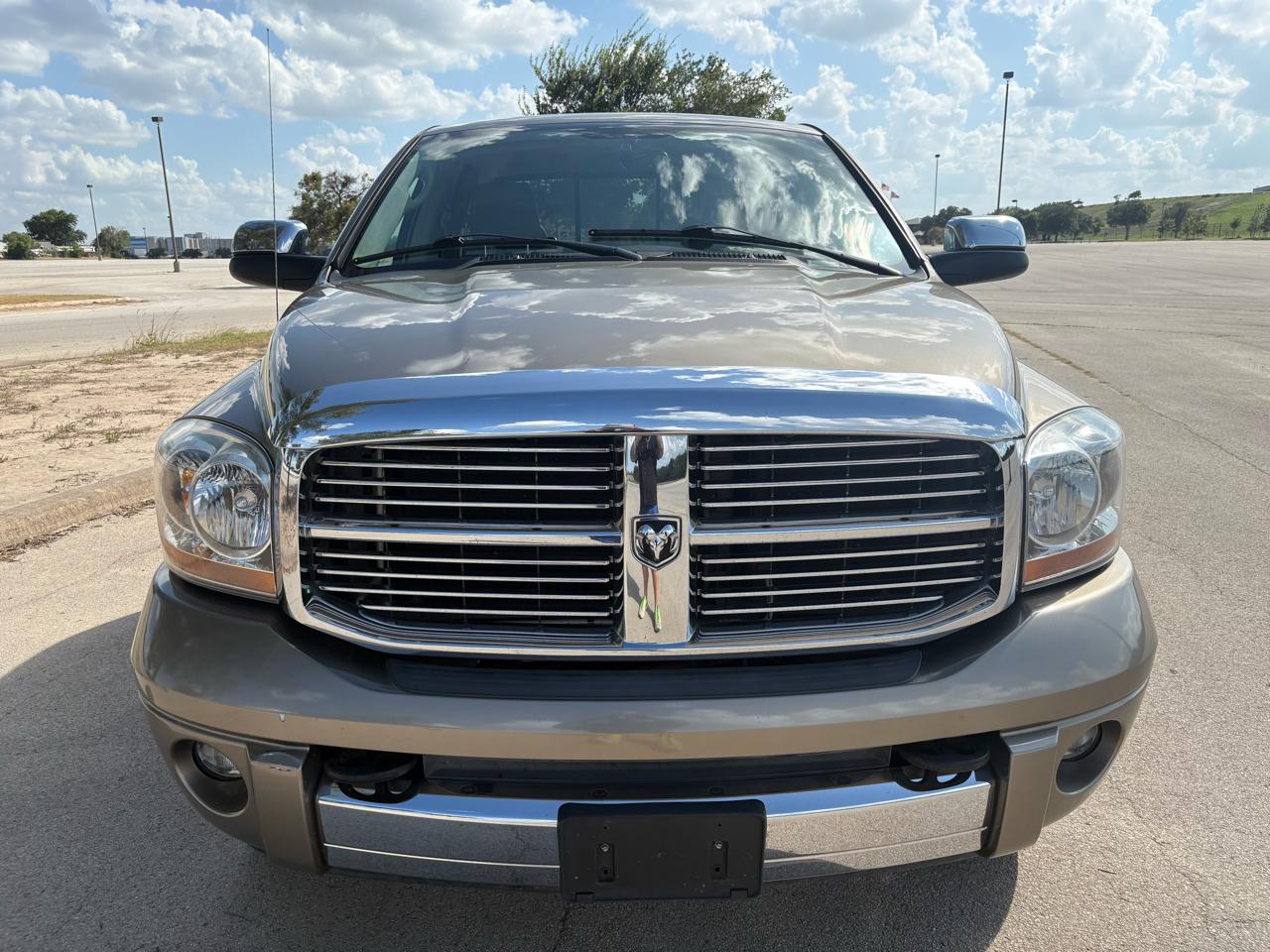 Dodge Ram 2500 4dr Quad Cab 160.5 4WD Laramie 2006