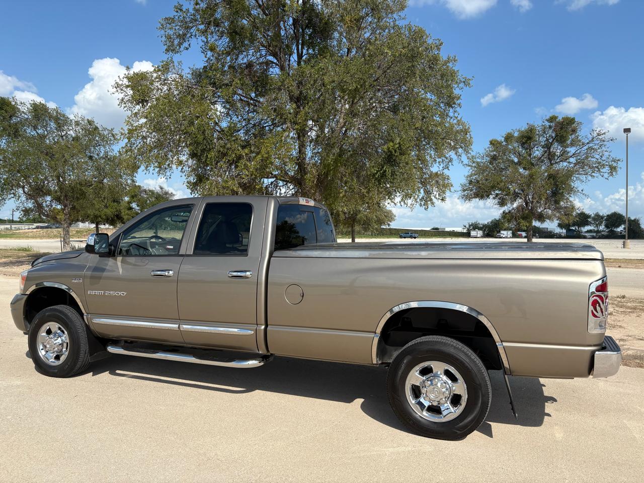 Dodge Ram 2500 4dr Quad Cab 160.5 4WD Laramie 2006
