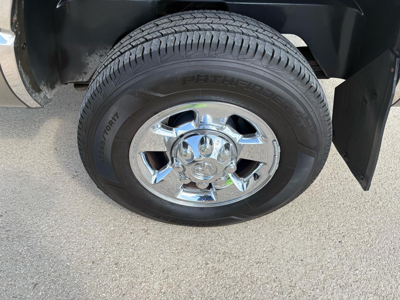 Dodge Ram 2500 4dr Quad Cab 160.5 4WD Laramie 2006