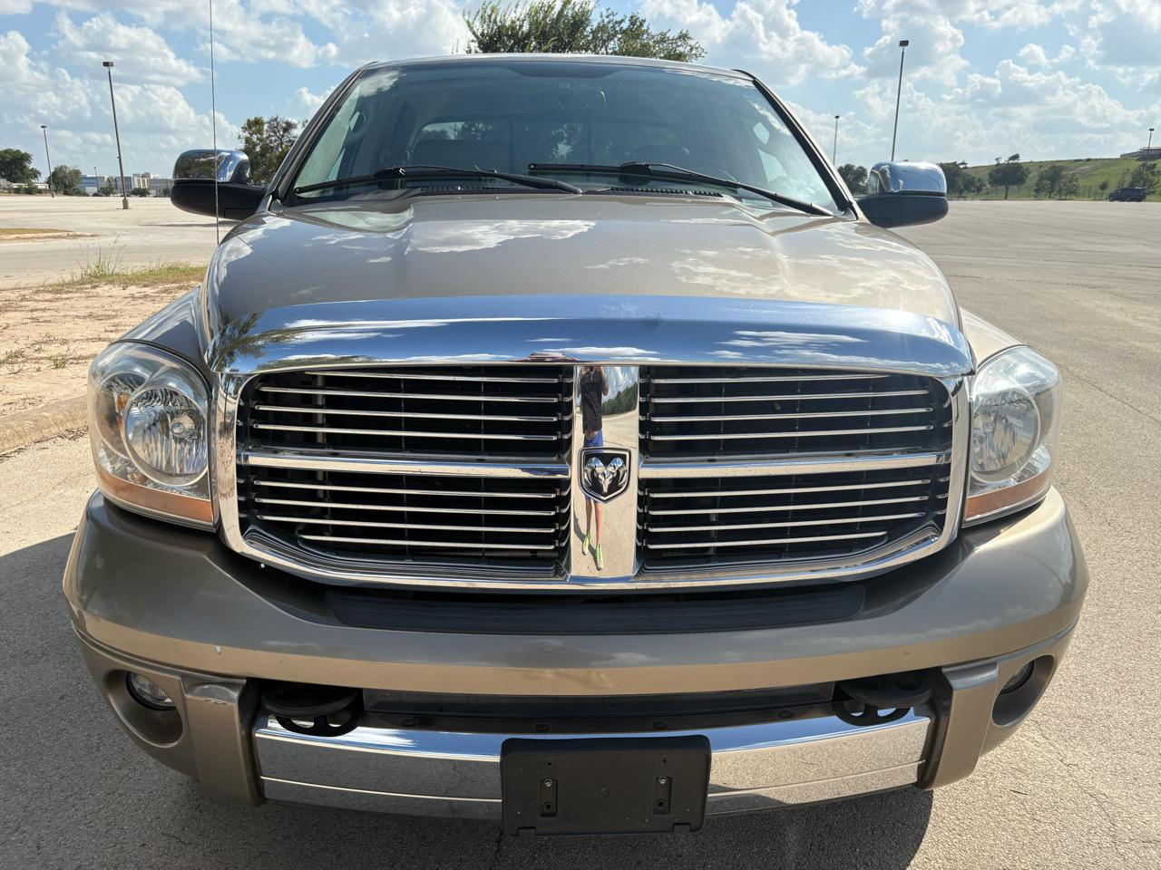 Dodge Ram 2500 4dr Quad Cab 160.5 4WD Laramie 2006