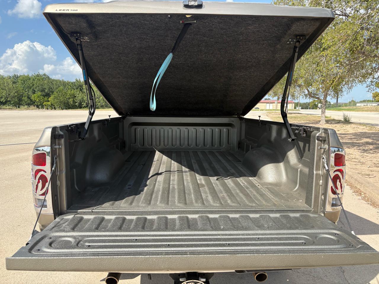 Dodge Ram 2500 4dr Quad Cab 160.5 4WD Laramie 2006