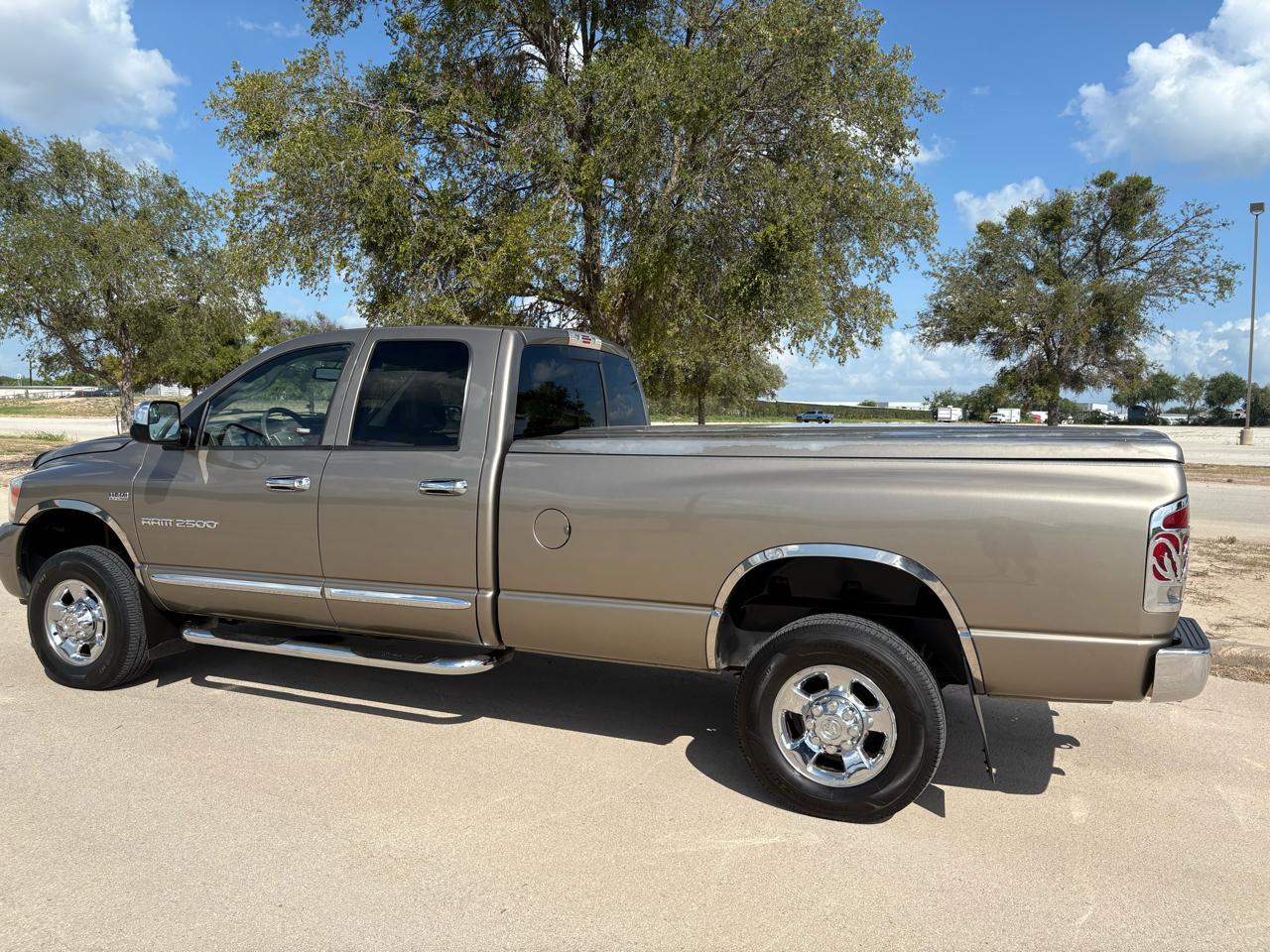Dodge Ram 2500 4dr Quad Cab 160.5 4WD Laramie 2006