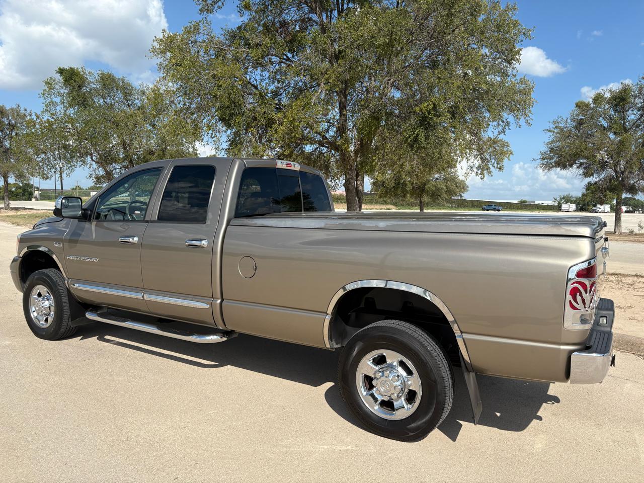 Dodge Ram 2500 4dr Quad Cab 160.5 4WD Laramie 2006