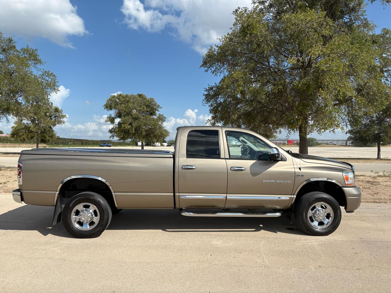Dodge Ram 2500 4dr Quad Cab 160.5 4WD Laramie 2006