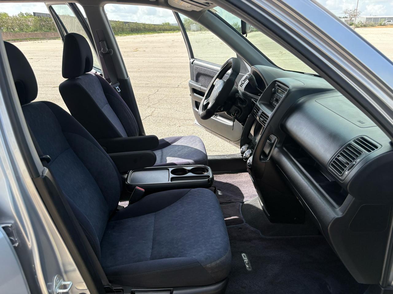 Honda CR-V 2WD LX AT 2005