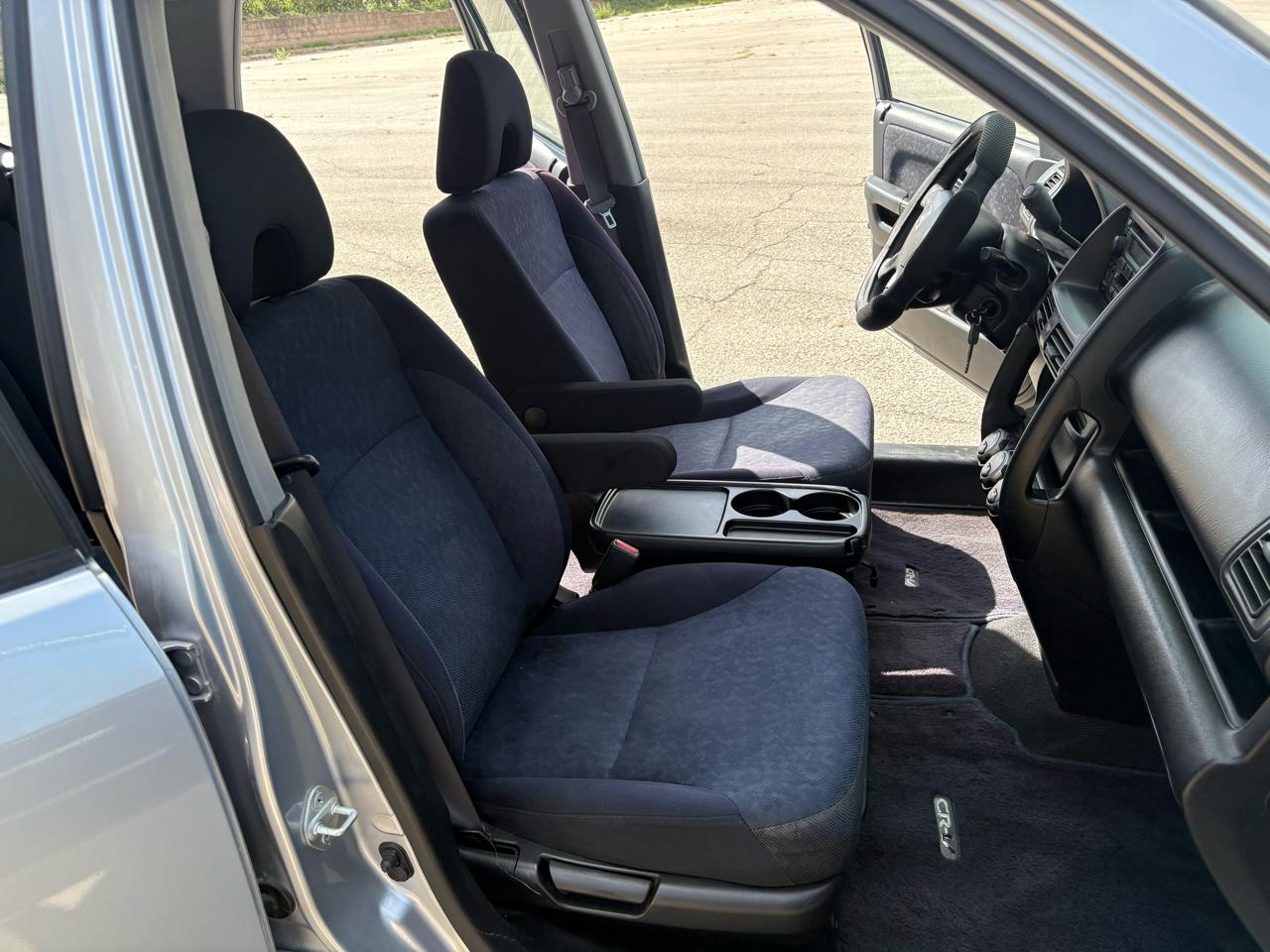Honda CR-V 2WD LX AT 2005