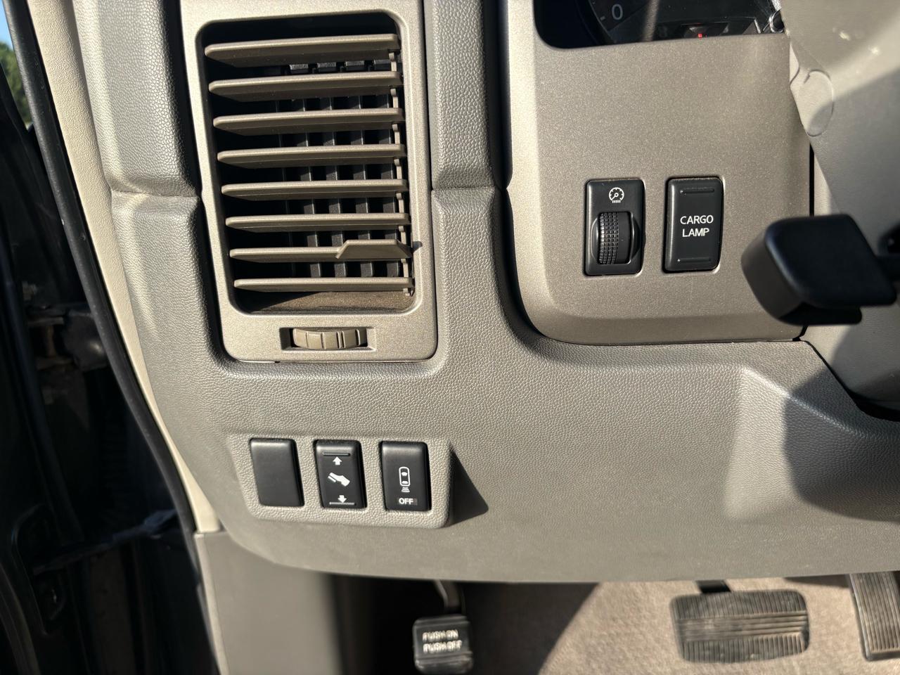 Nissan Titan SE King Cab 2WD 2006
