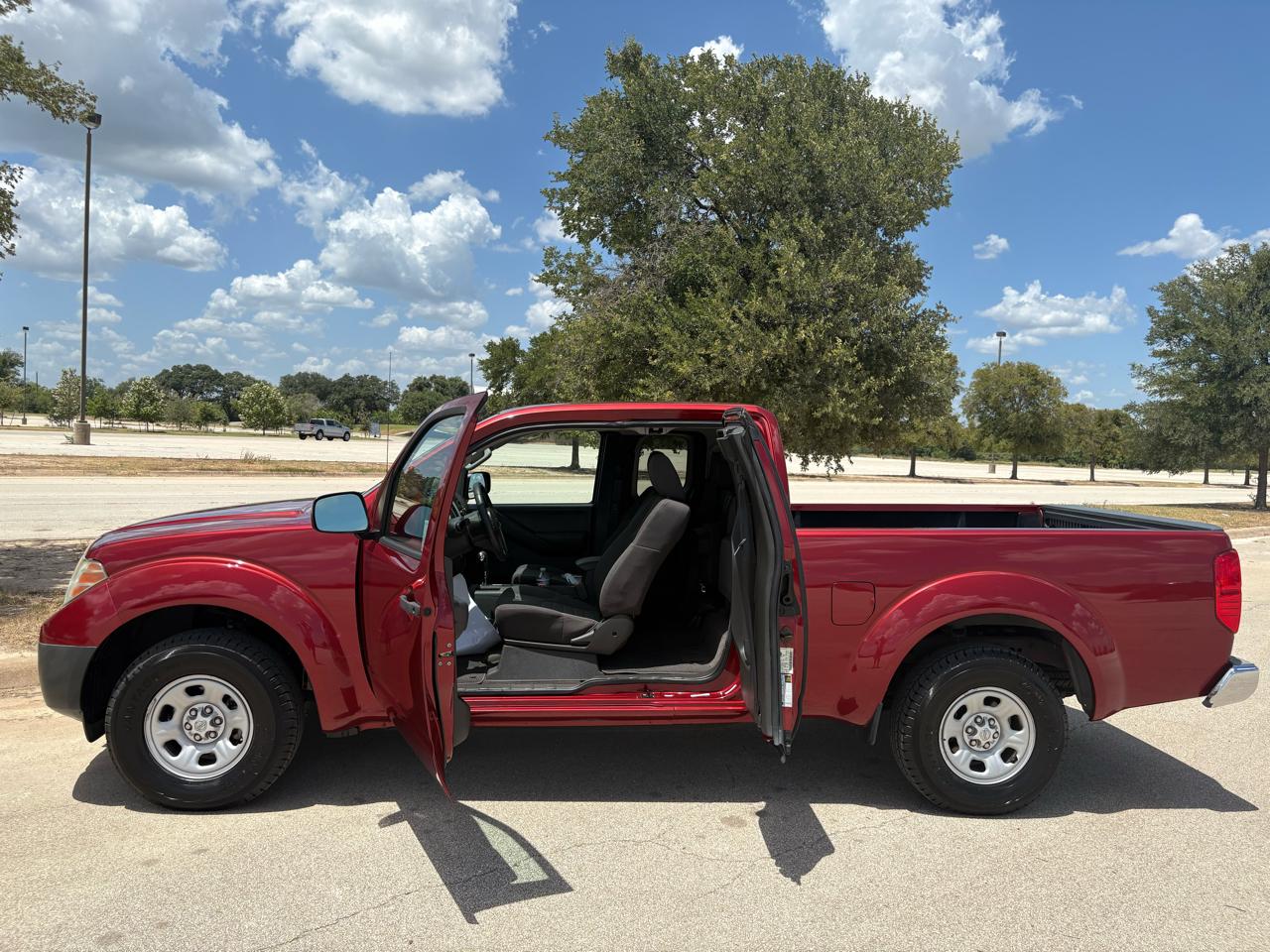 Nissan Frontier  2014