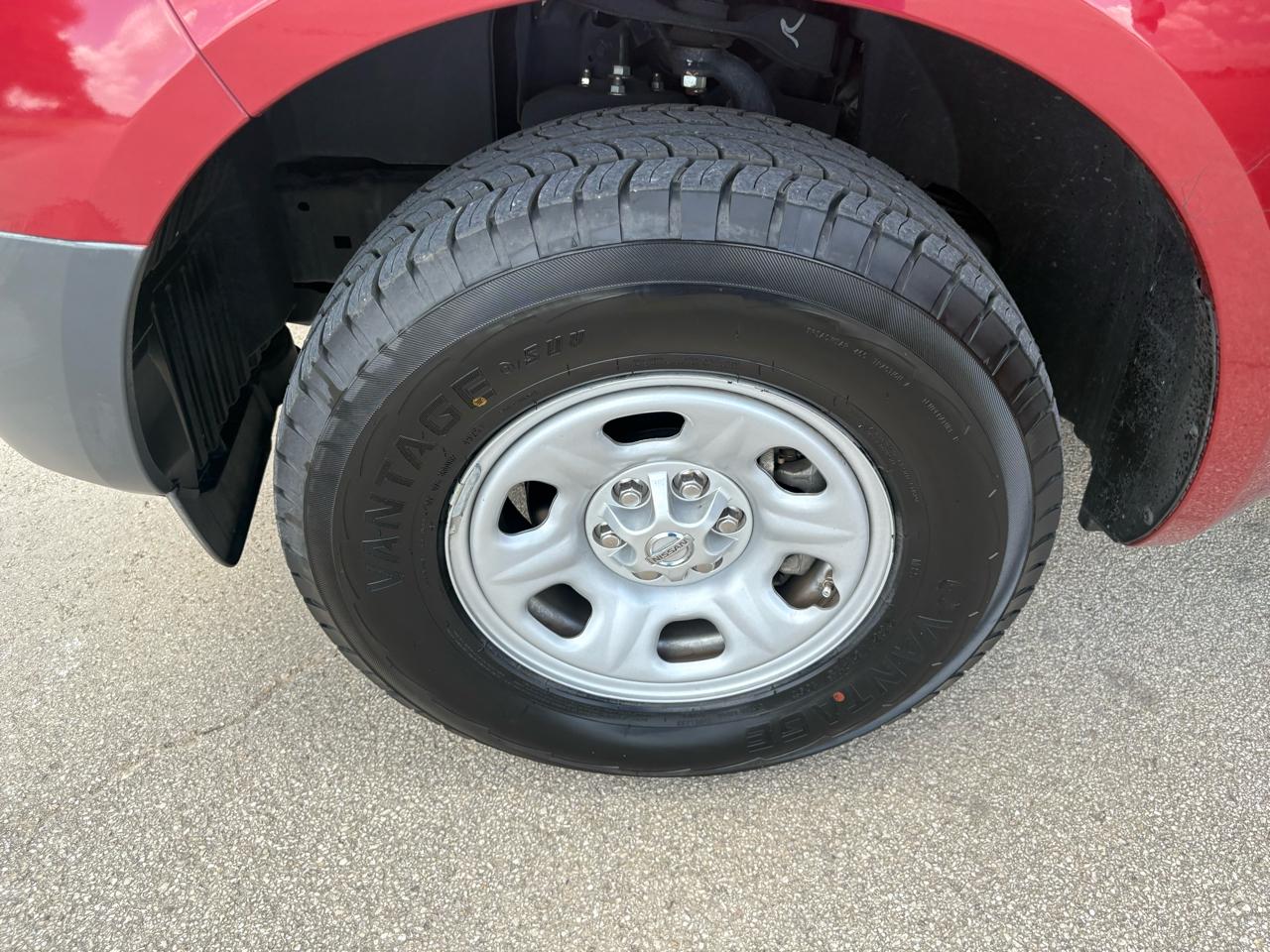 Nissan Frontier  2014