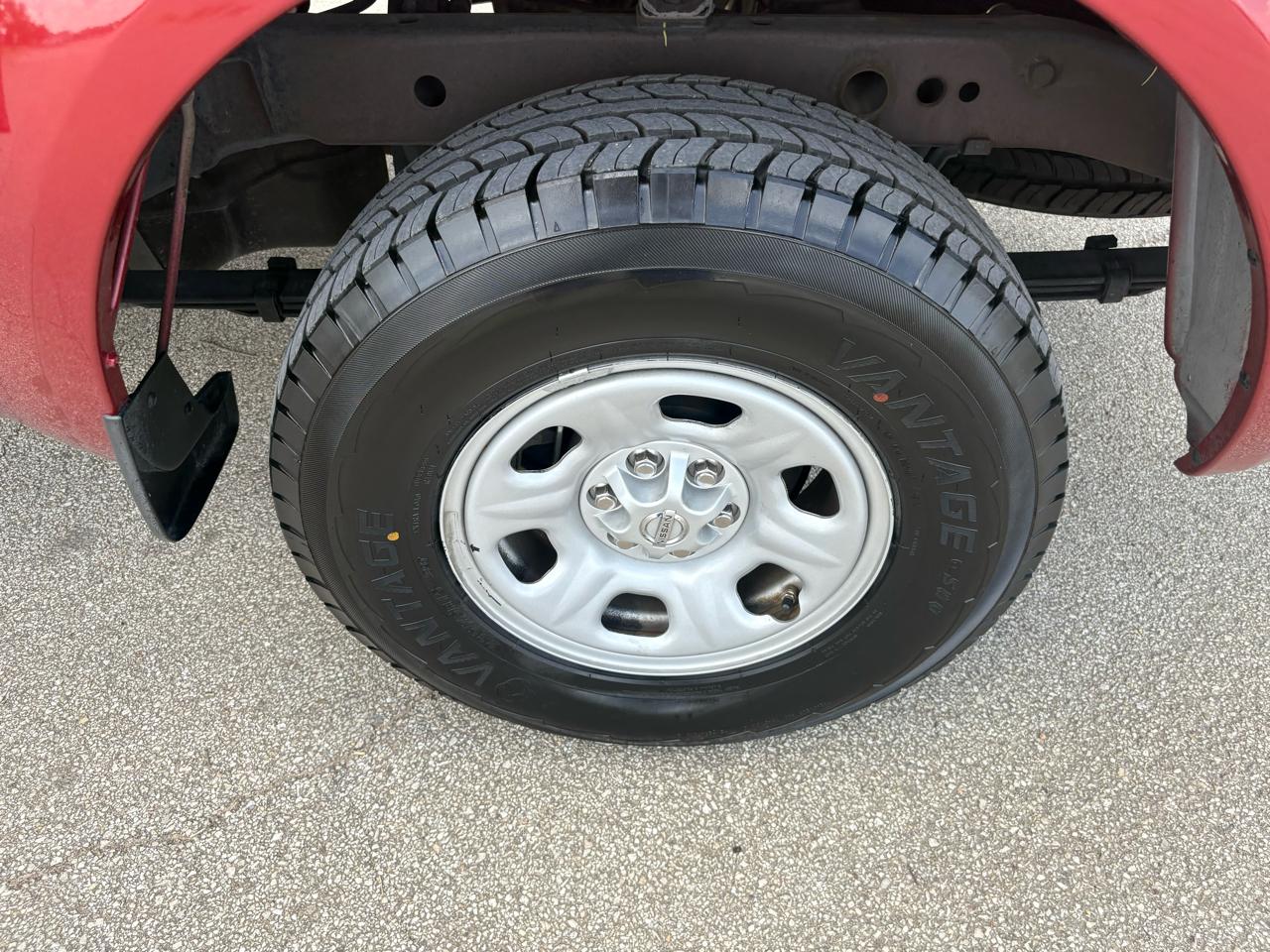 Nissan Frontier  2014