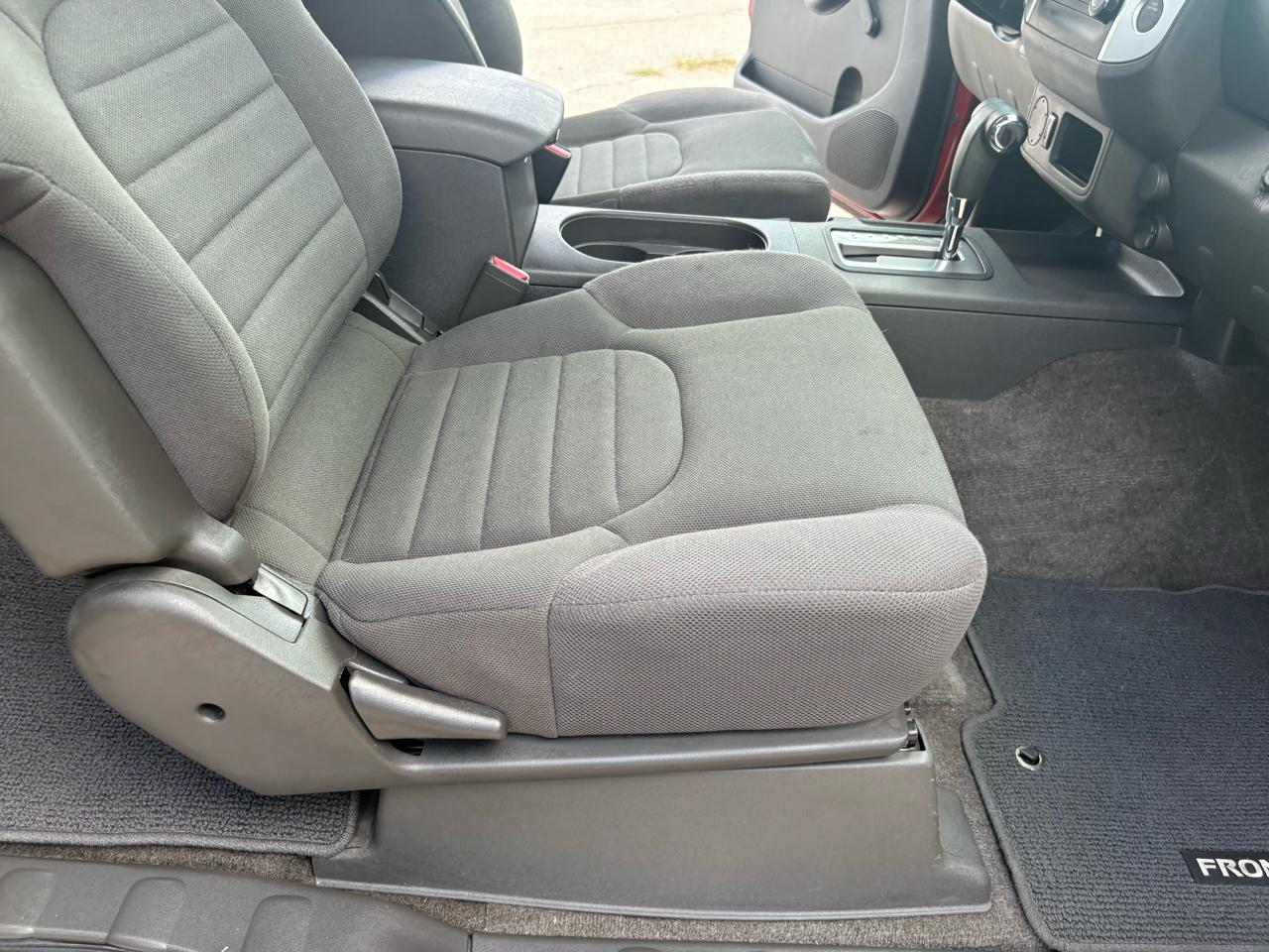 Nissan Frontier  2014