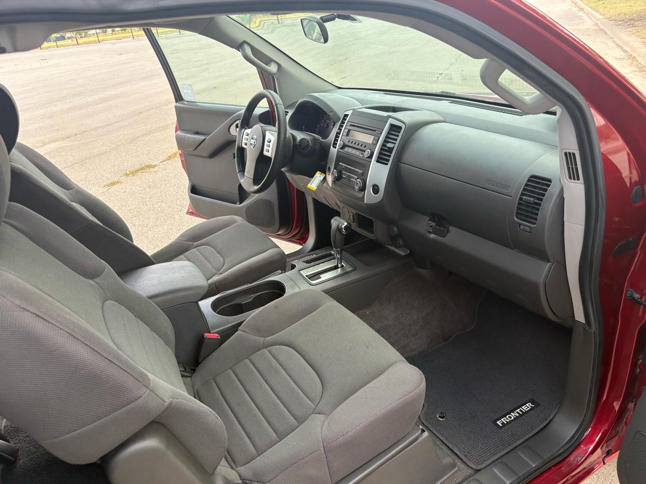 Nissan Frontier  2014