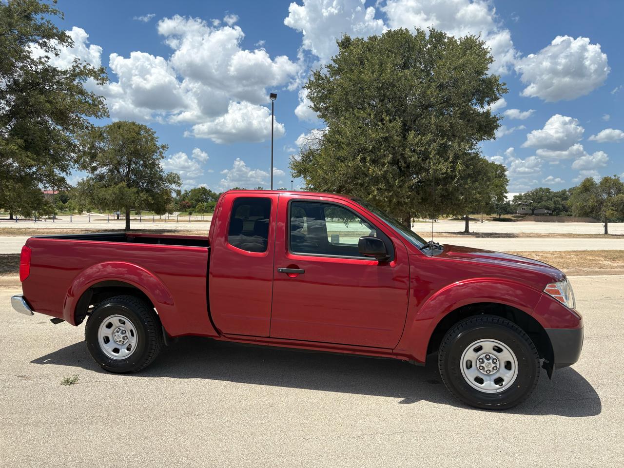 Nissan Frontier  2014
