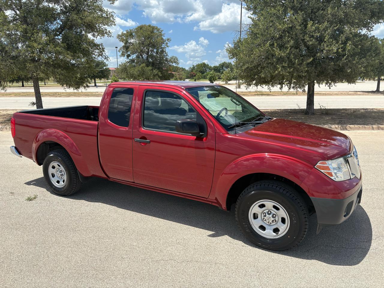 Nissan Frontier  2014