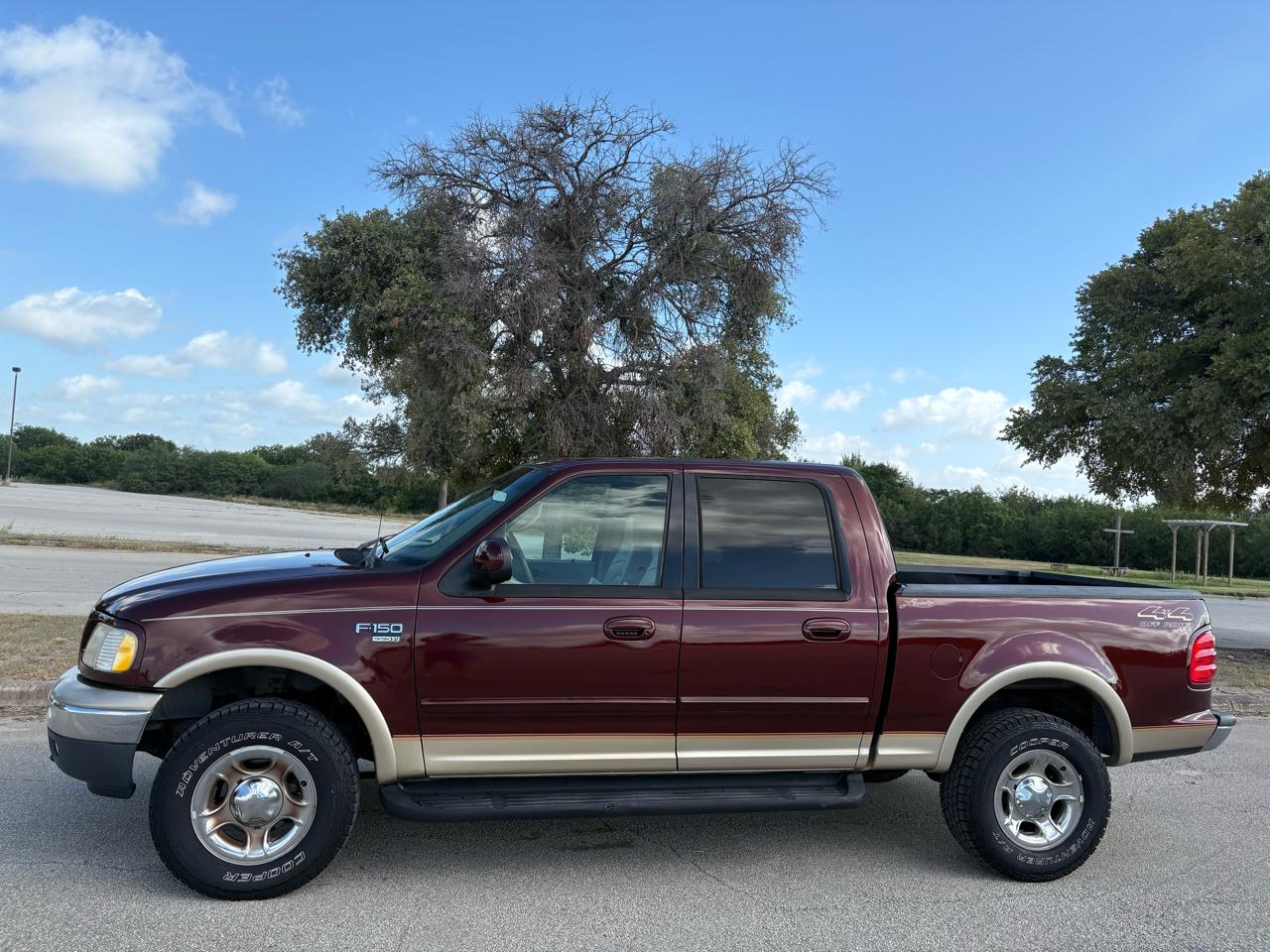 Ford F-150 SuperCrew Crew Cab 139" Lariat 4WD 2001