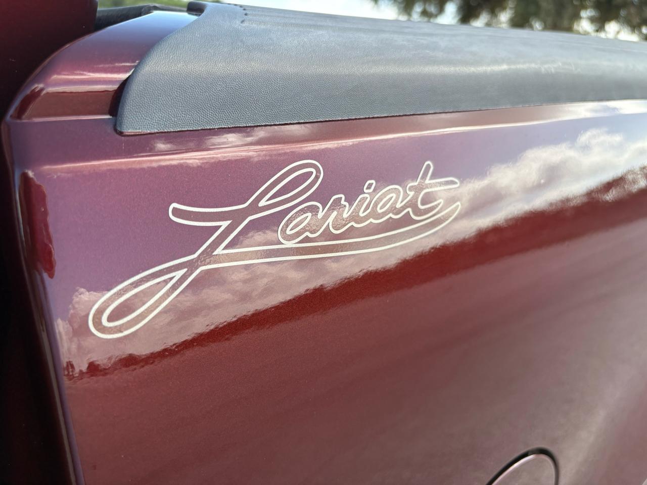 Ford F-150 SuperCrew Crew Cab 139" Lariat 4WD 2001