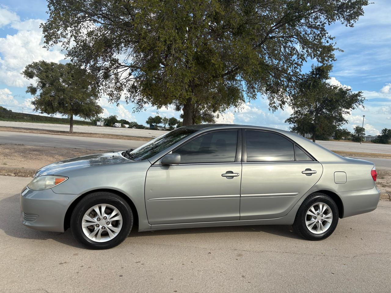Toyota Camry 4dr Sdn LE V6 Auto (Natl) 2005