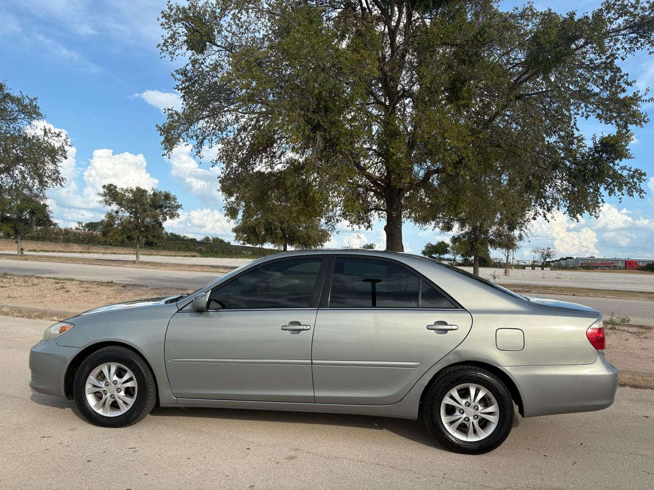 Toyota Camry 4dr Sdn LE V6 Auto (Natl) 2005
