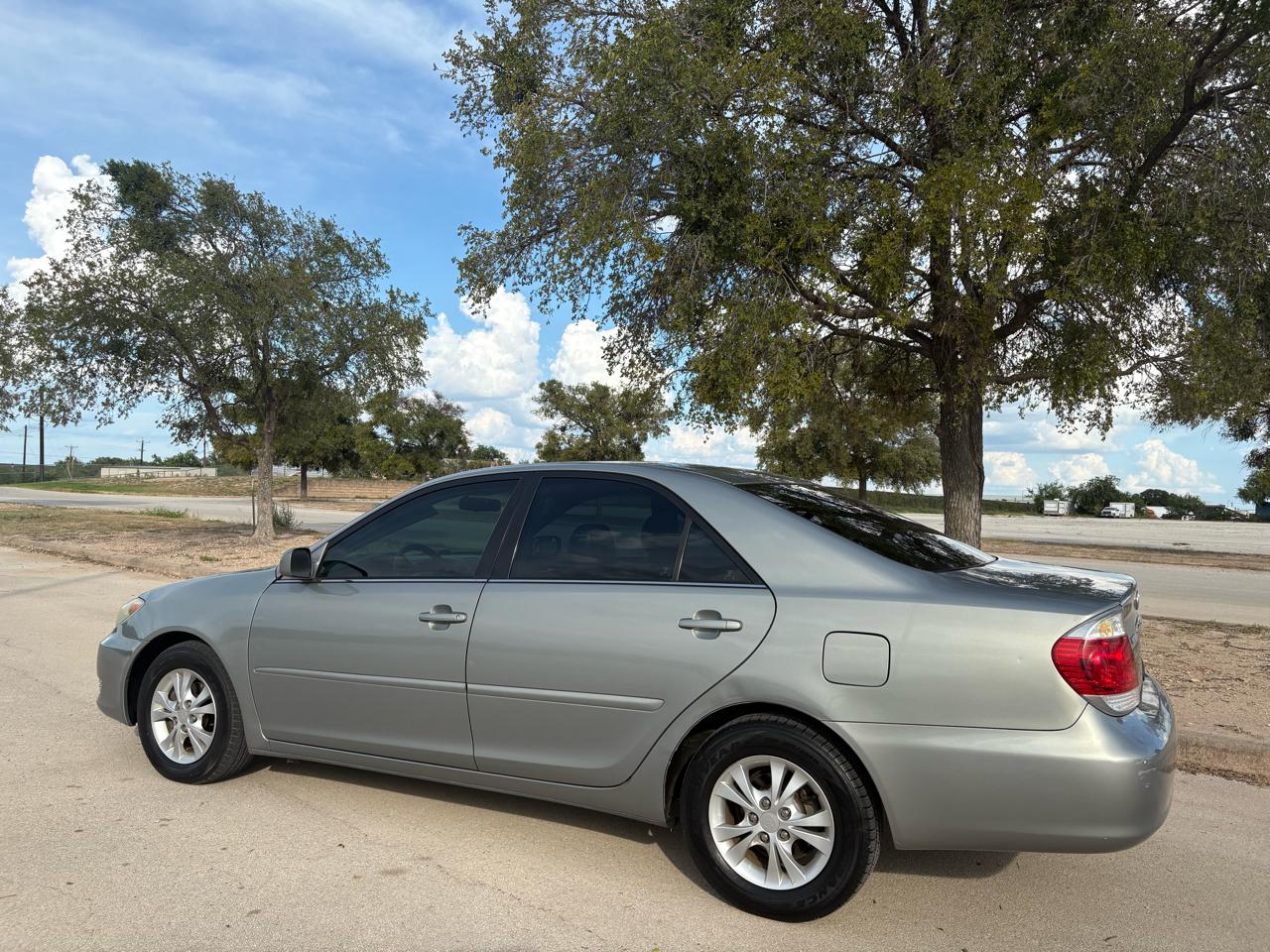 Toyota Camry 4dr Sdn LE V6 Auto (Natl) 2005