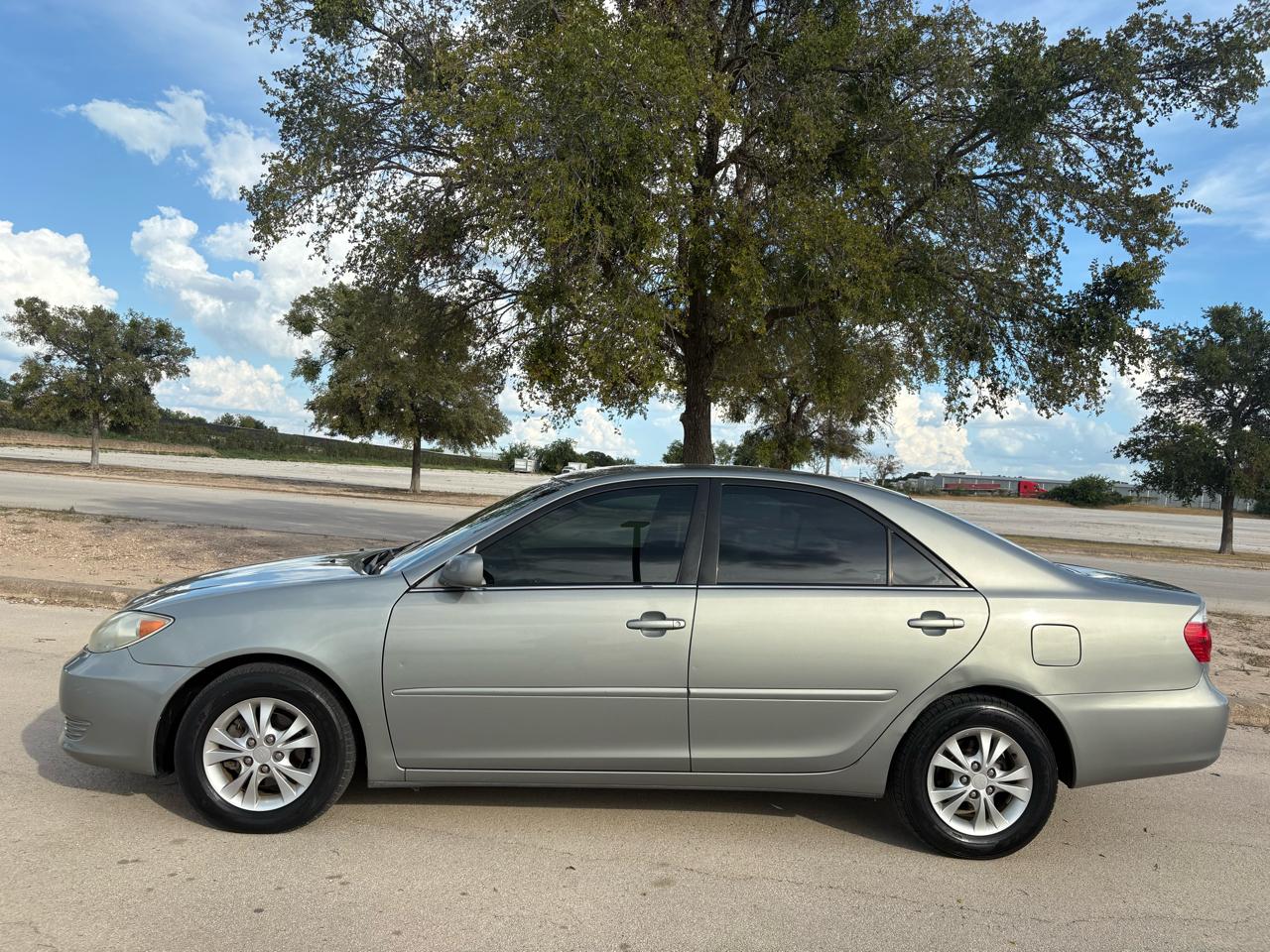 Toyota Camry 4dr Sdn LE V6 Auto (Natl) 2005