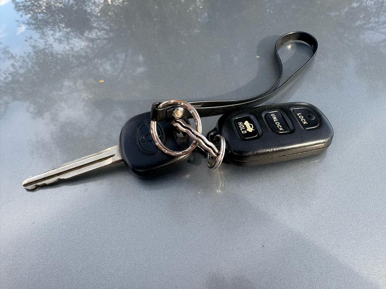 Toyota Camry 4dr Sdn LE V6 Auto (Natl) 2005