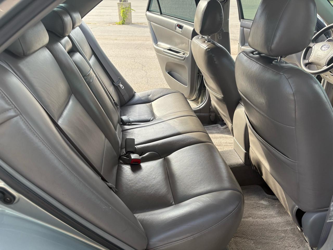 Toyota Camry 4dr Sdn LE V6 Auto (Natl) 2005