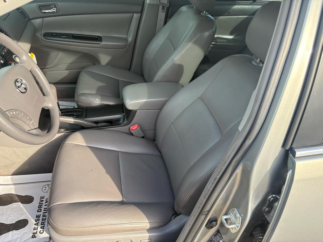 Toyota Camry 4dr Sdn LE V6 Auto (Natl) 2005