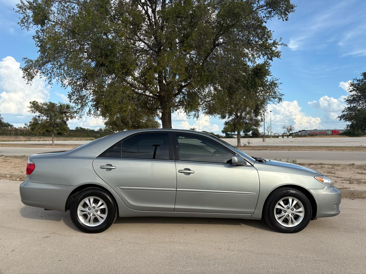 Toyota Camry 4dr Sdn LE V6 Auto (Natl) 2005