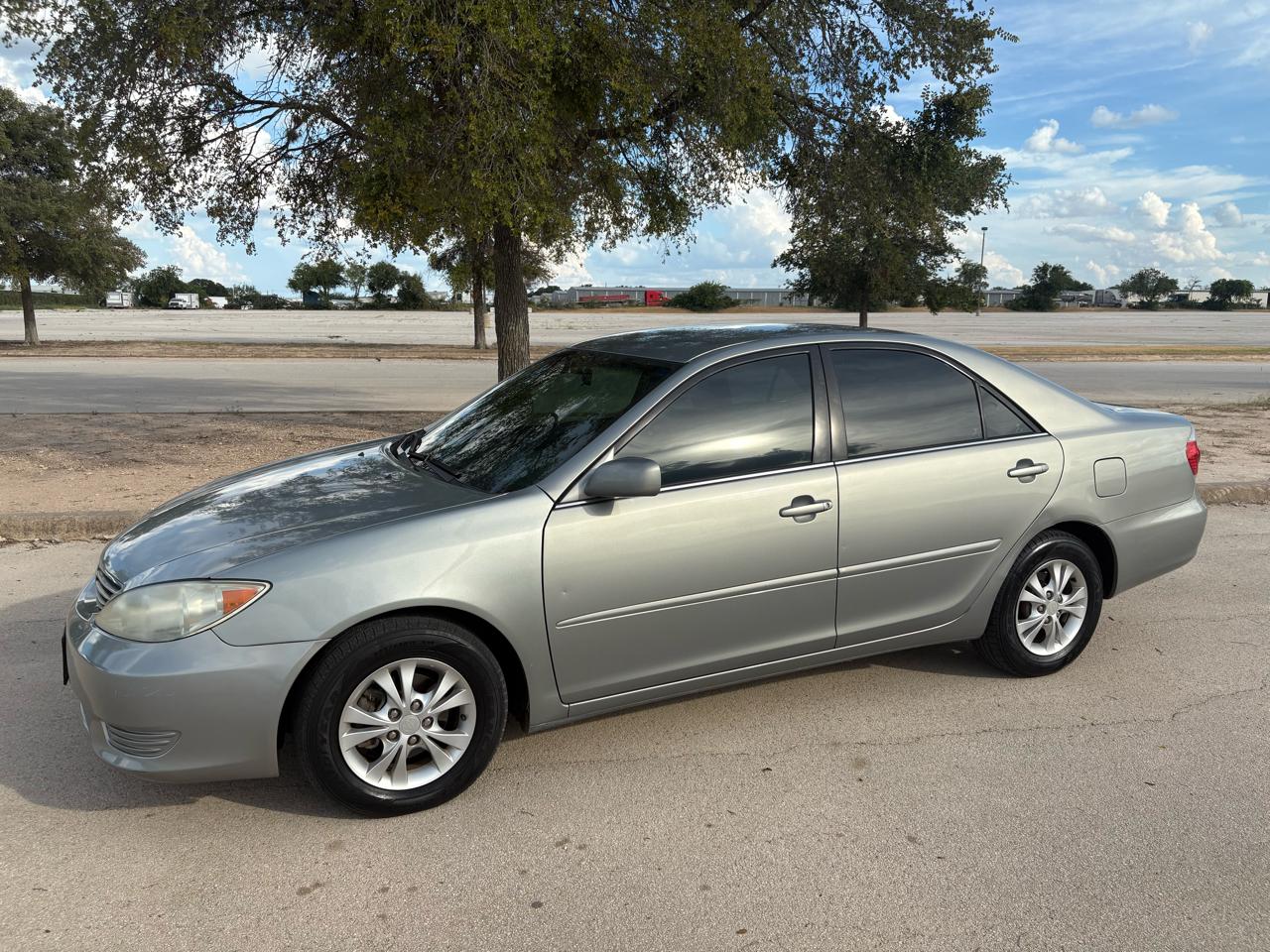Toyota Camry 4dr Sdn LE V6 Auto (Natl) 2005