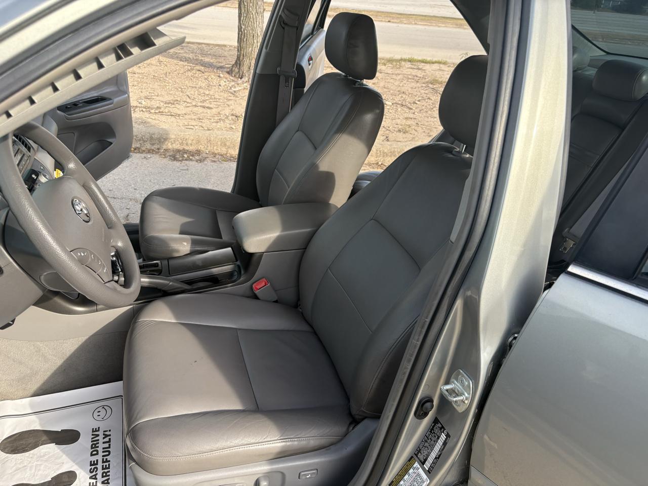 Toyota Camry 4dr Sdn LE V6 Auto (Natl) 2005