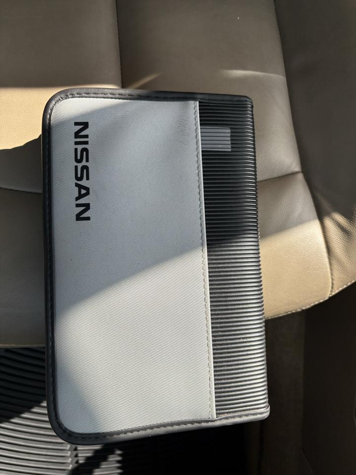 Nissan Altima  2004