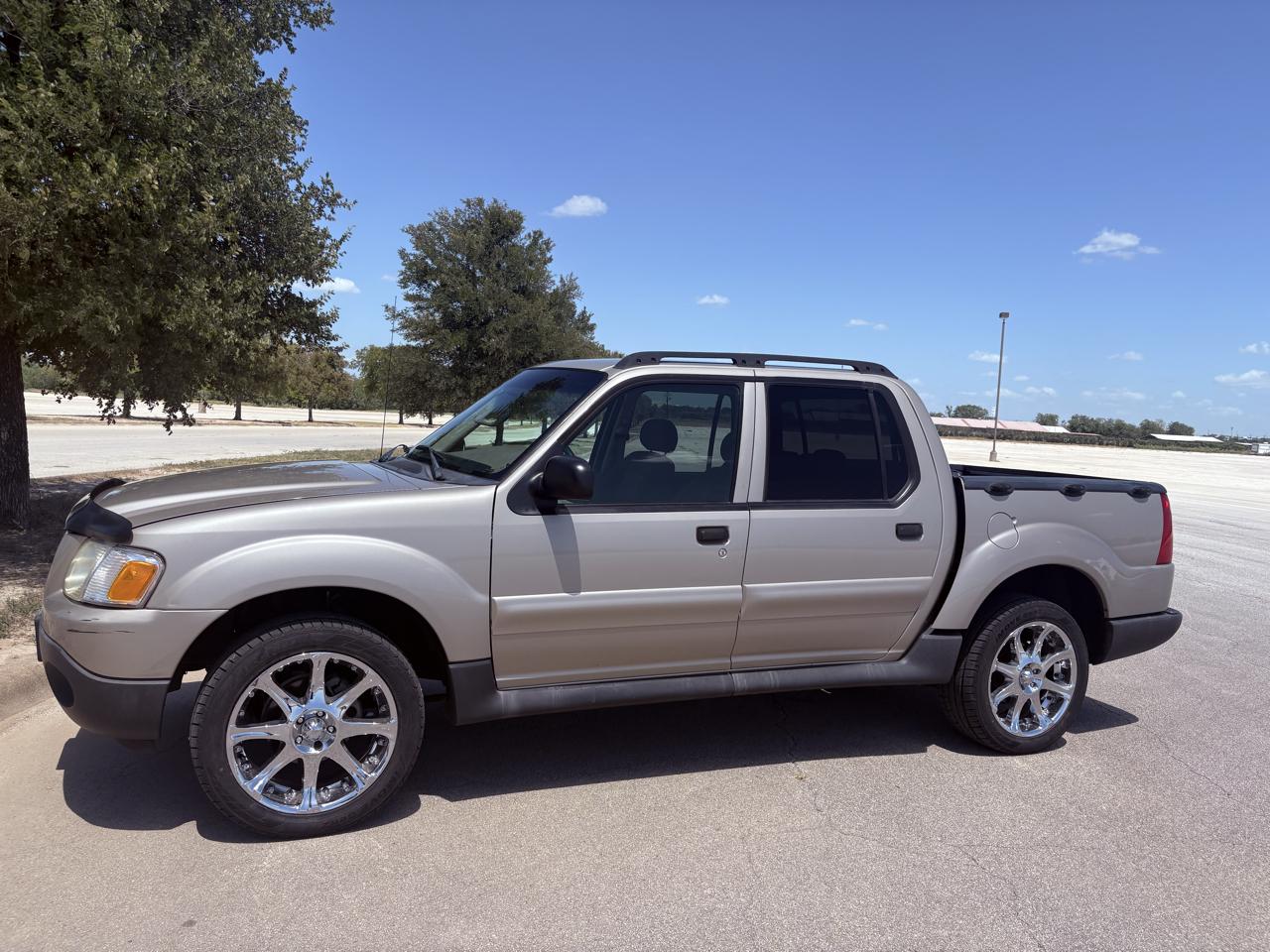 Ford Explorer Sport Trac  2004