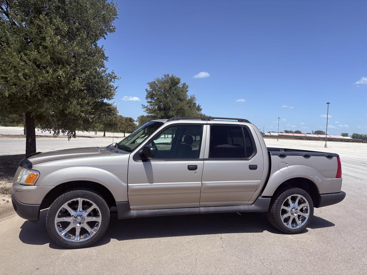 Ford Explorer Sport Trac  2004