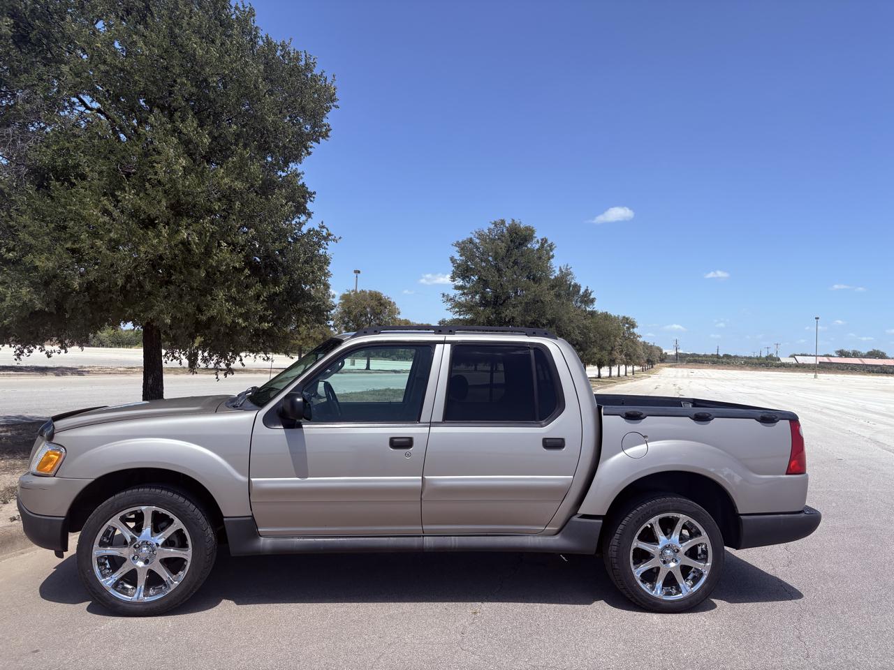 Ford Explorer Sport Trac  2004