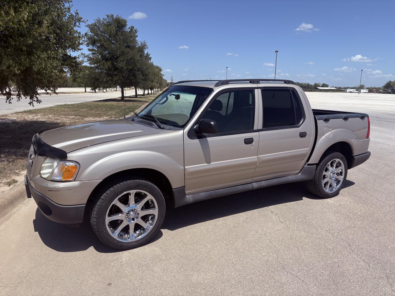 Ford Explorer Sport Trac  2004