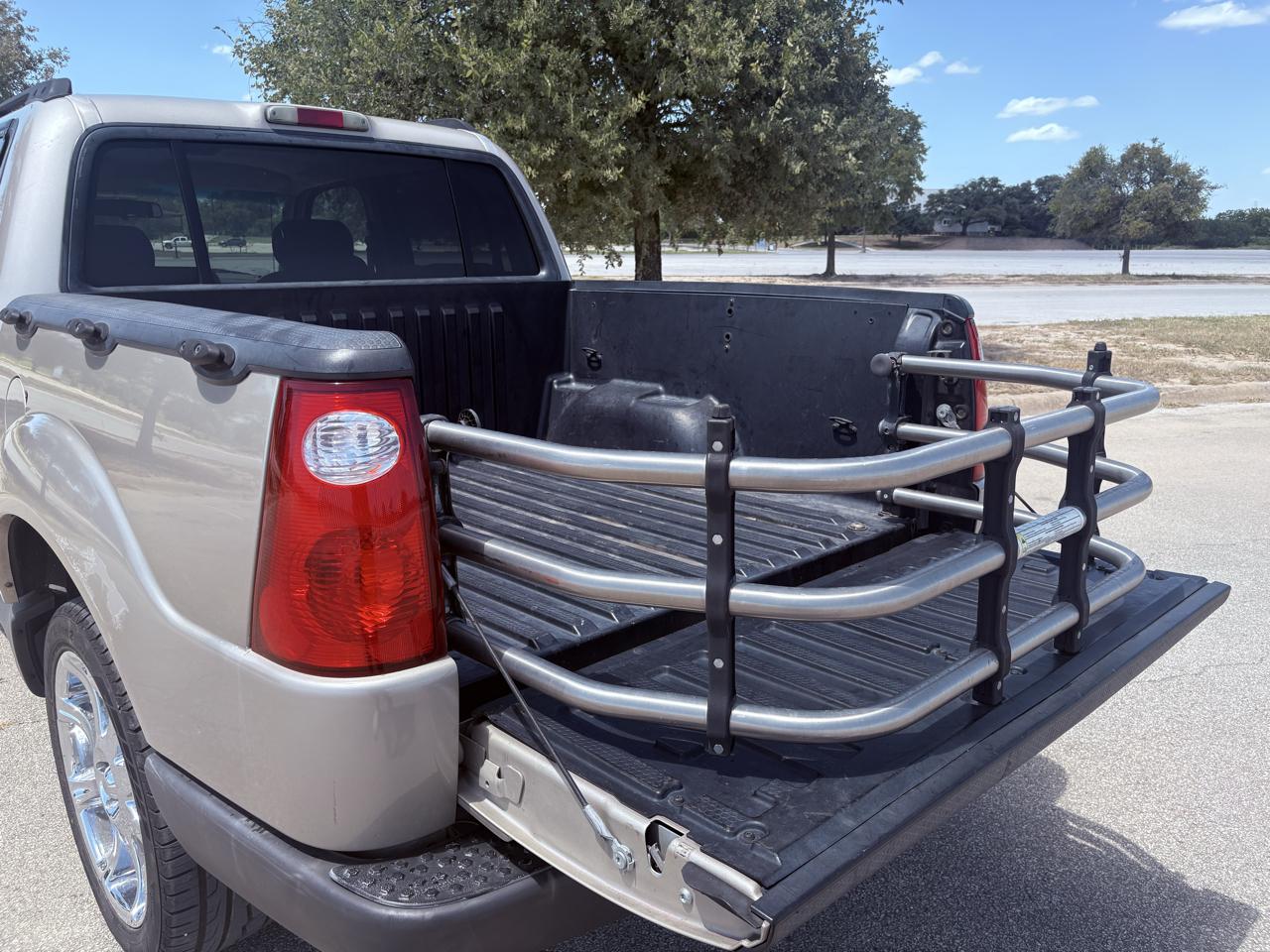 Ford Explorer Sport Trac  2004