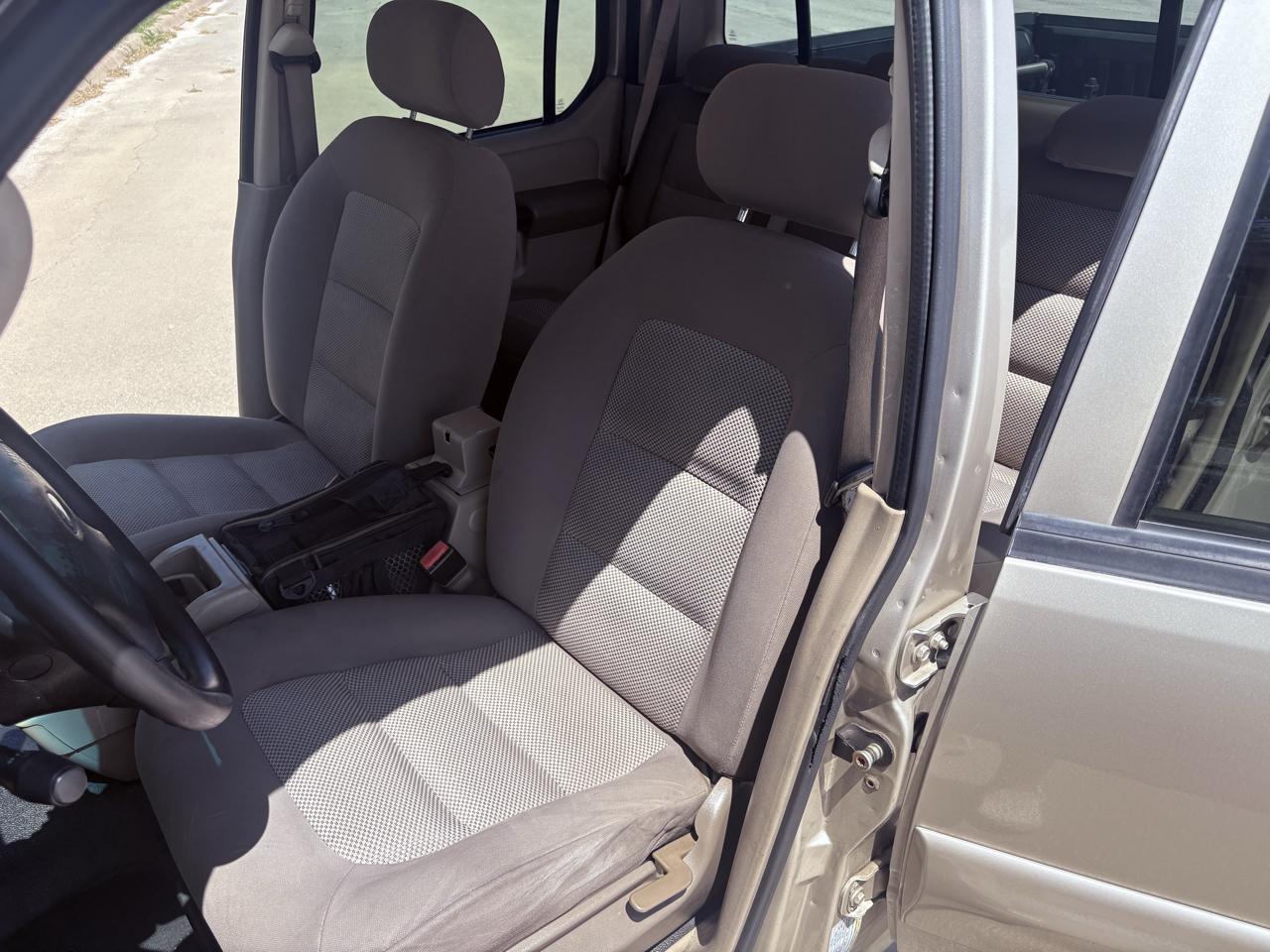 Ford Explorer Sport Trac  2004