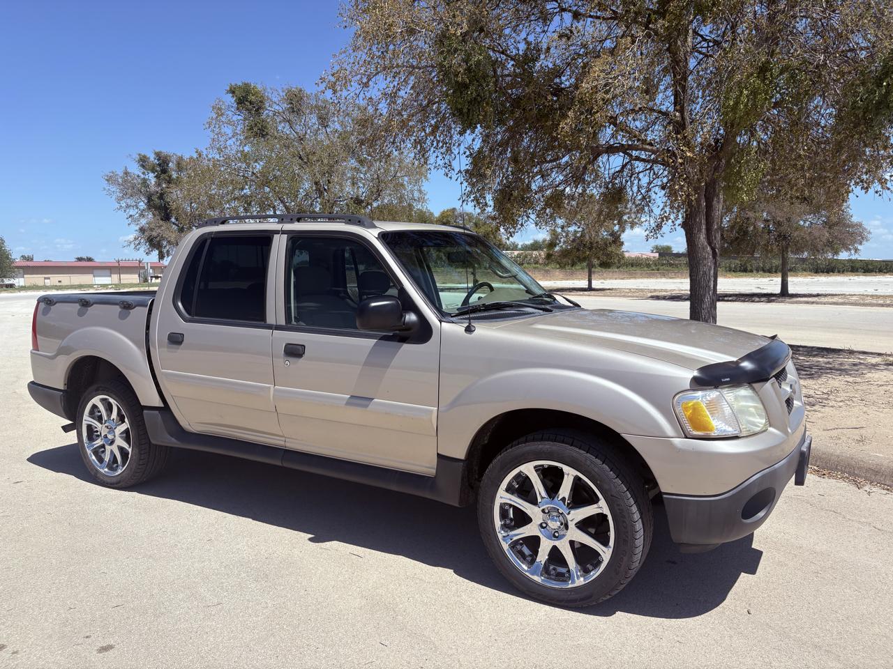 Ford Explorer Sport Trac  2004