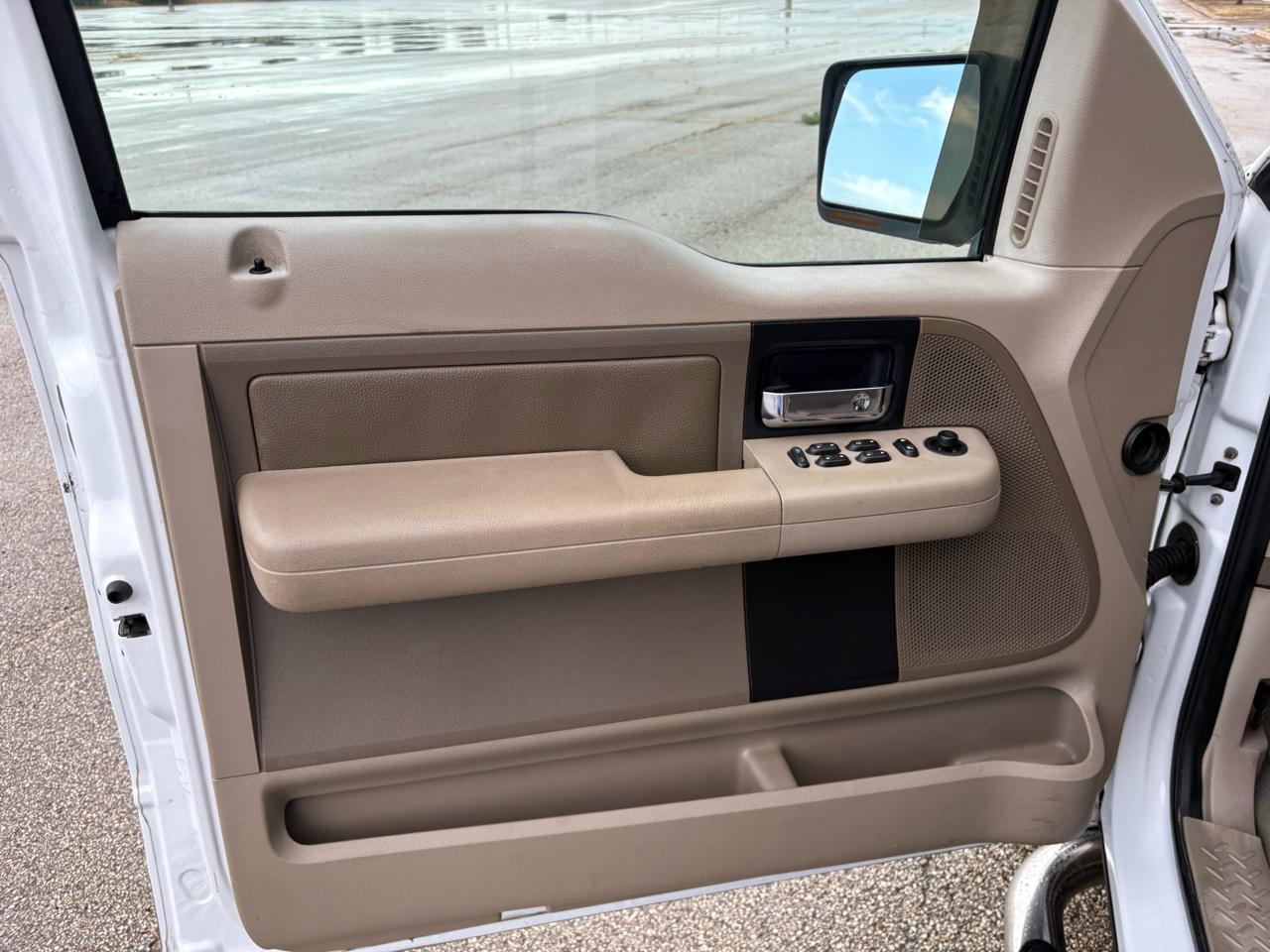 Ford F-150  2004