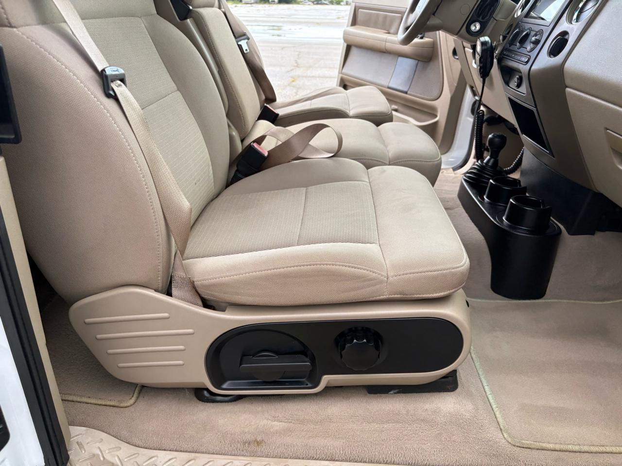Ford F-150  2004