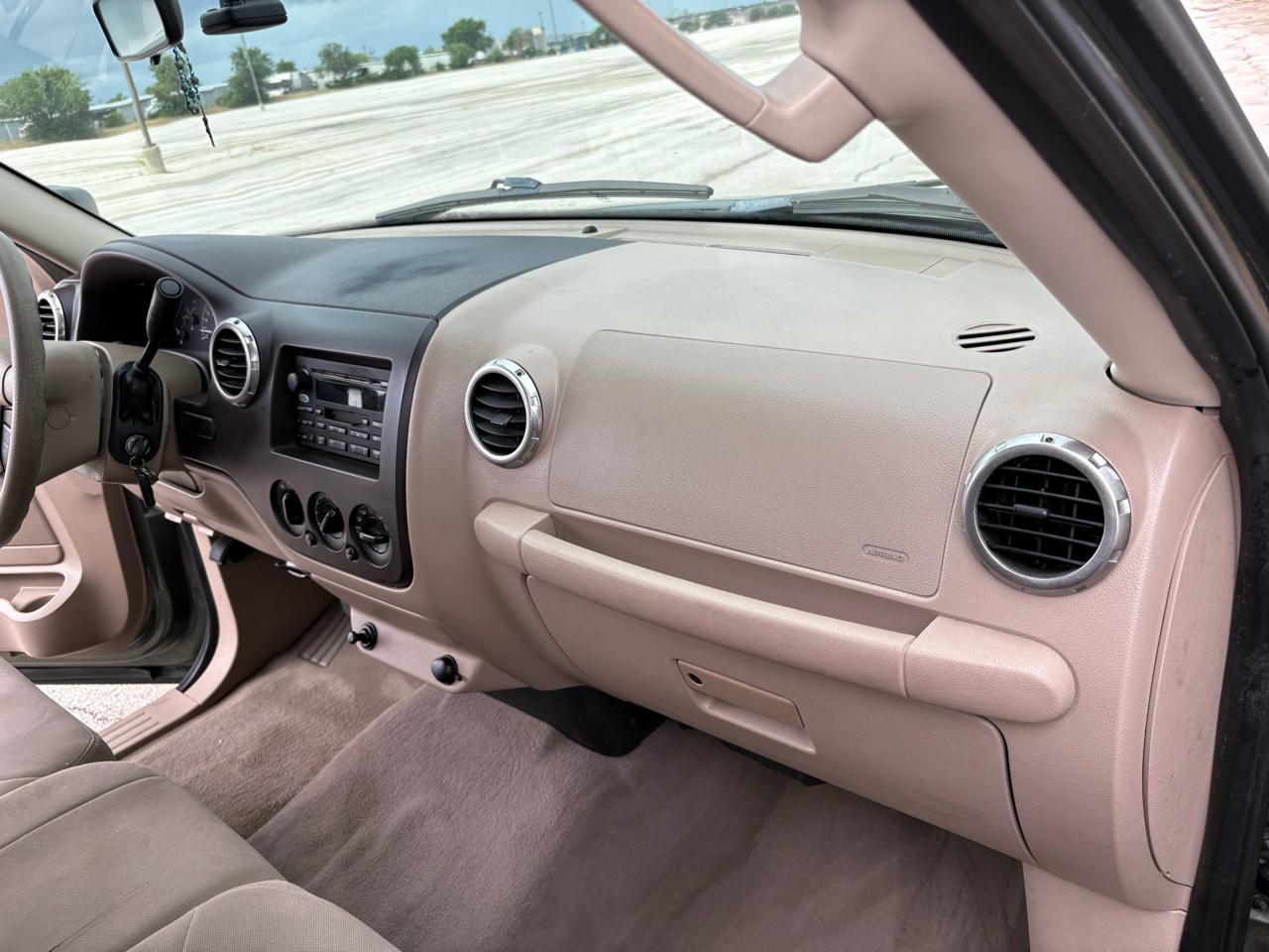 Ford Expedition  2003